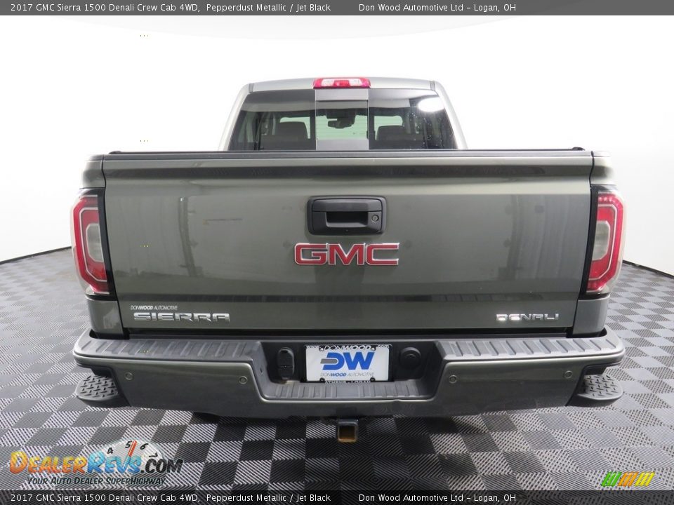 2017 GMC Sierra 1500 Denali Crew Cab 4WD Pepperdust Metallic / Jet Black Photo #14