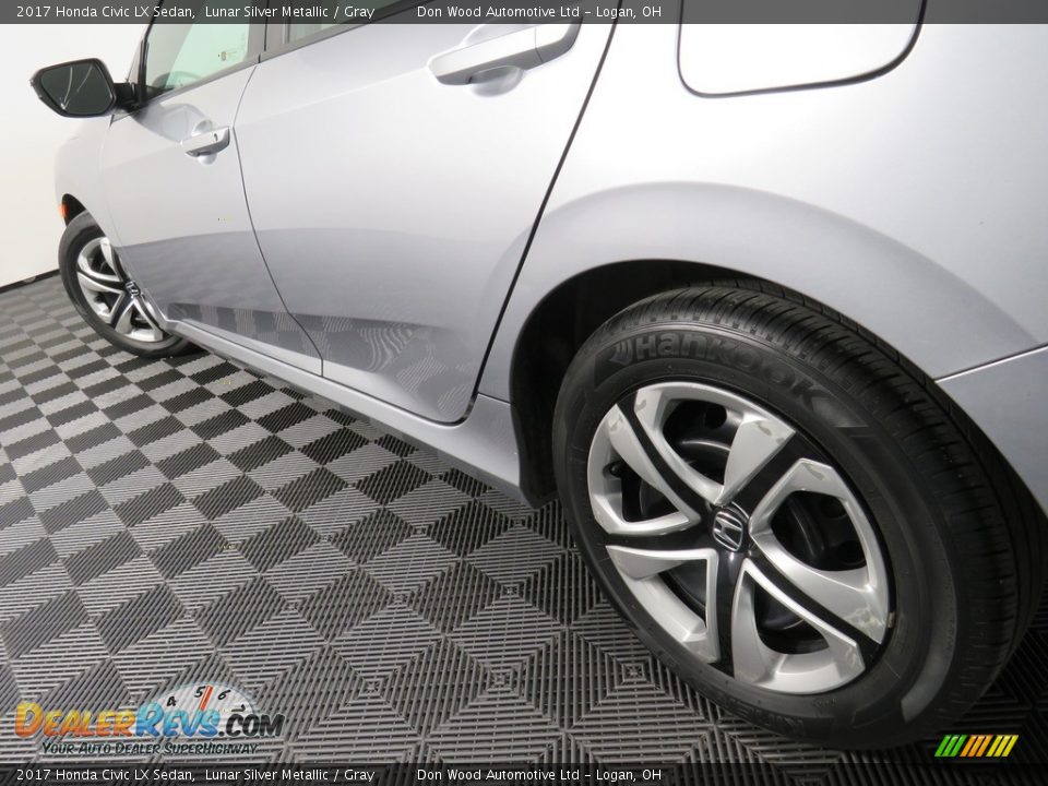 2017 Honda Civic LX Sedan Lunar Silver Metallic / Gray Photo #10