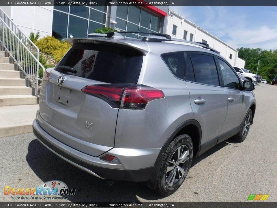 2018 Toyota RAV4 XLE AWD Silver Sky Metallic / Black Photo #10