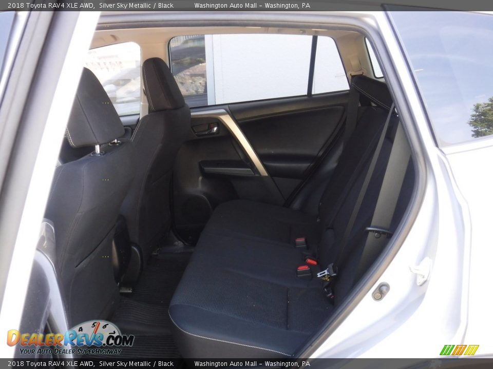 2018 Toyota RAV4 XLE AWD Silver Sky Metallic / Black Photo #26