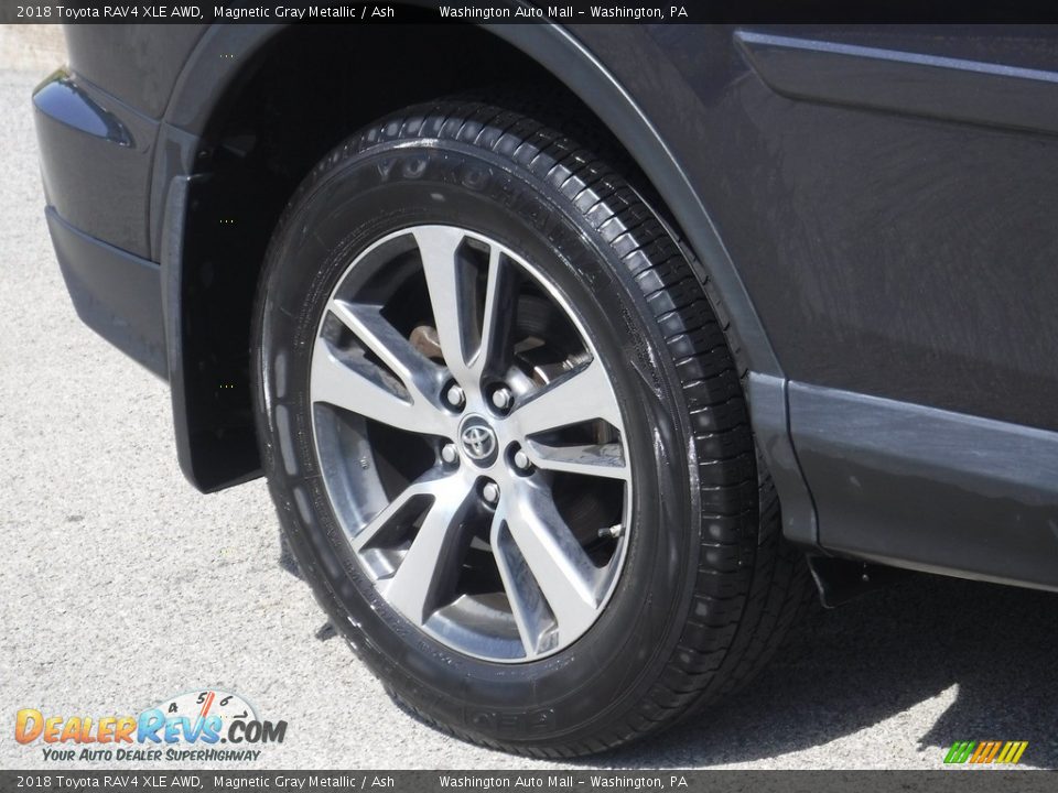 2018 Toyota RAV4 XLE AWD Magnetic Gray Metallic / Ash Photo #2