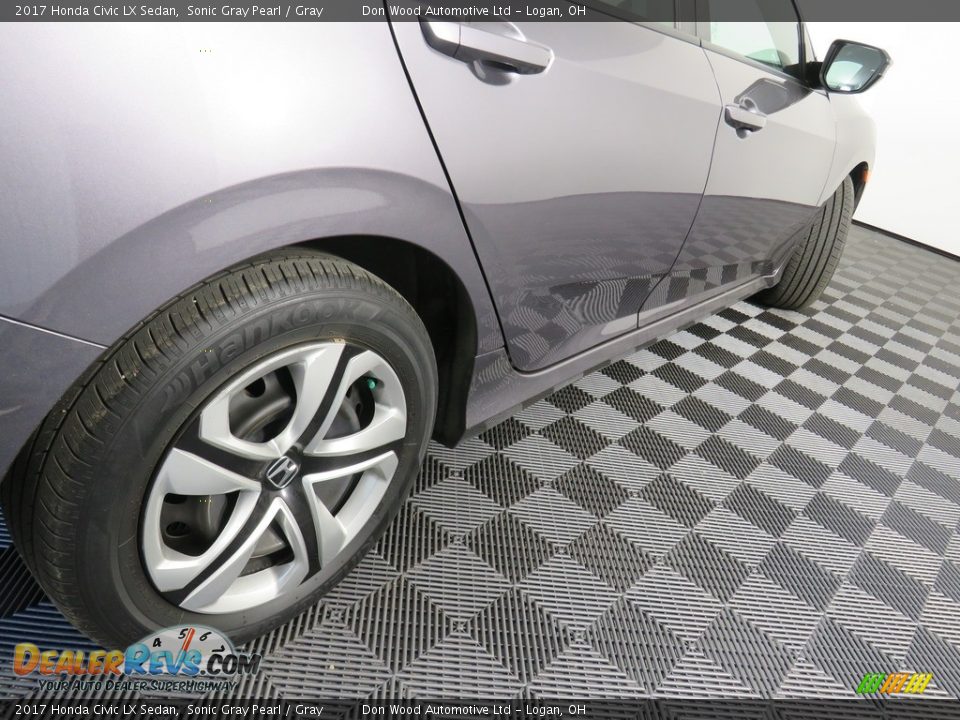 2017 Honda Civic LX Sedan Sonic Gray Pearl / Gray Photo #16