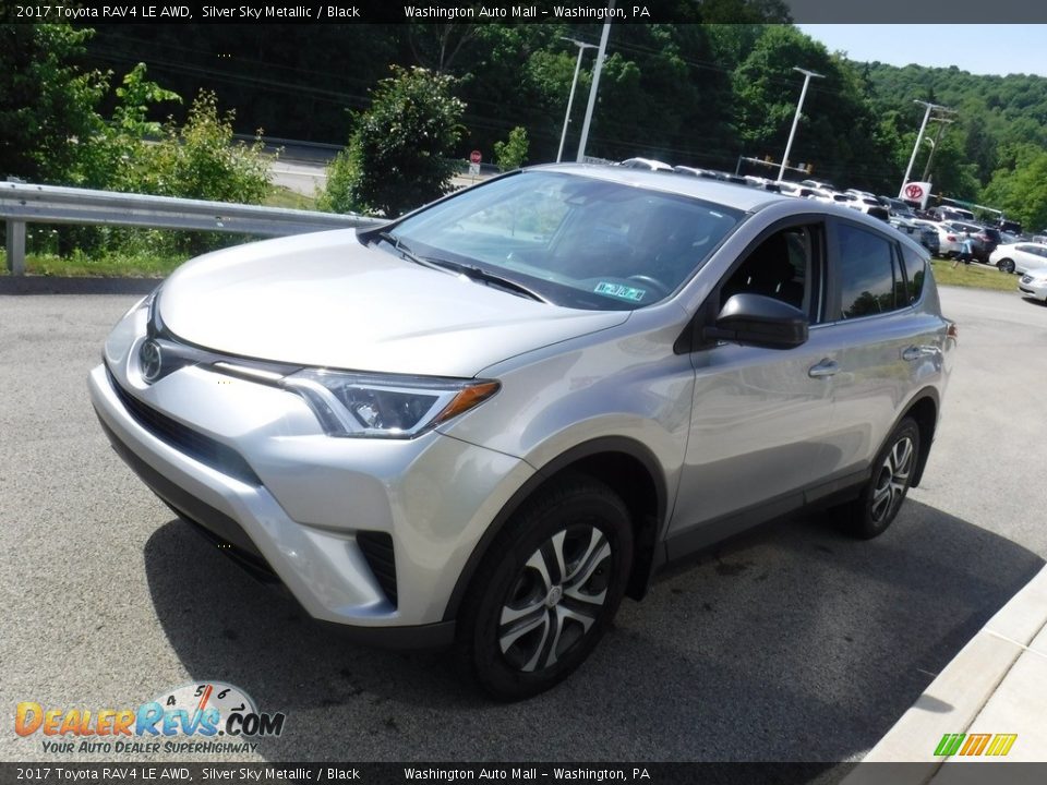 2017 Toyota RAV4 LE AWD Silver Sky Metallic / Black Photo #5