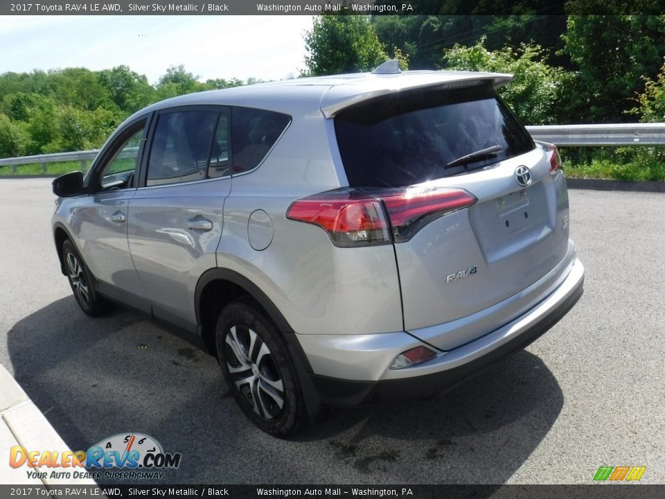 2017 Toyota RAV4 LE AWD Silver Sky Metallic / Black Photo #7