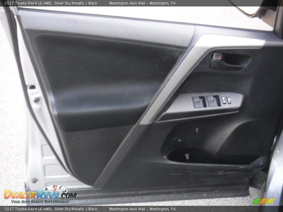 2017 Toyota RAV4 LE AWD Silver Sky Metallic / Black Photo #12