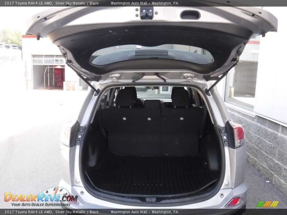 2017 Toyota RAV4 LE AWD Silver Sky Metallic / Black Photo #24