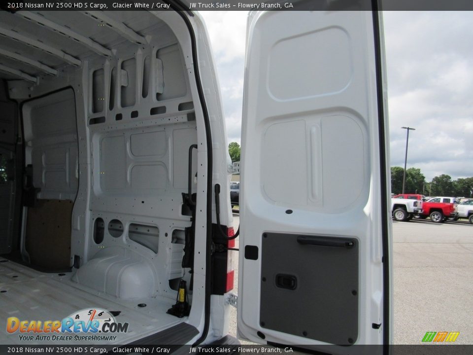 2018 Nissan NV 2500 HD S Cargo Glacier White / Gray Photo #14