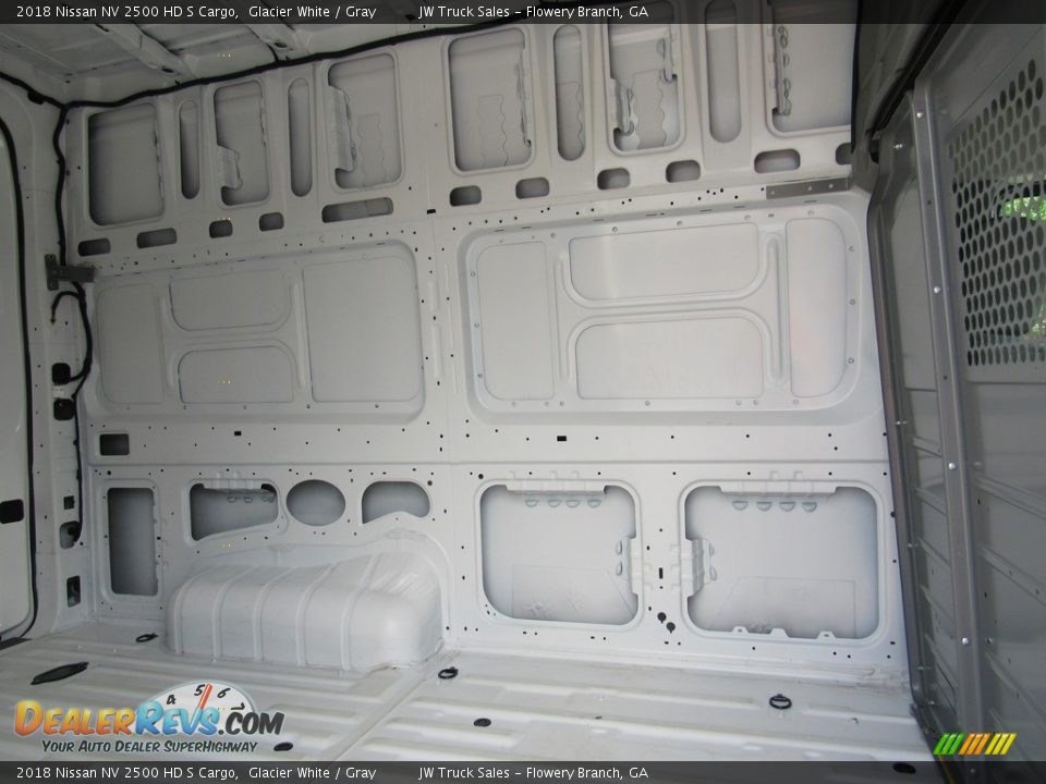 2018 Nissan NV 2500 HD S Cargo Glacier White / Gray Photo #21