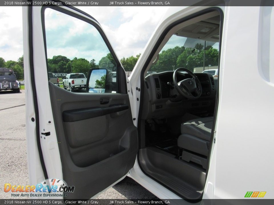 2018 Nissan NV 2500 HD S Cargo Glacier White / Gray Photo #25