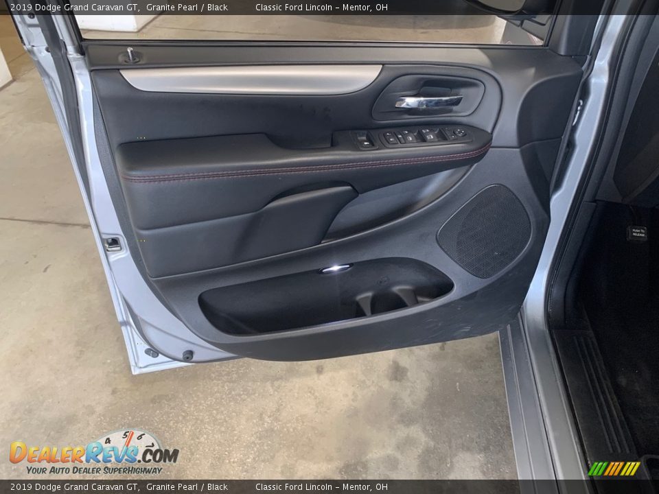 2019 Dodge Grand Caravan GT Granite Pearl / Black Photo #12