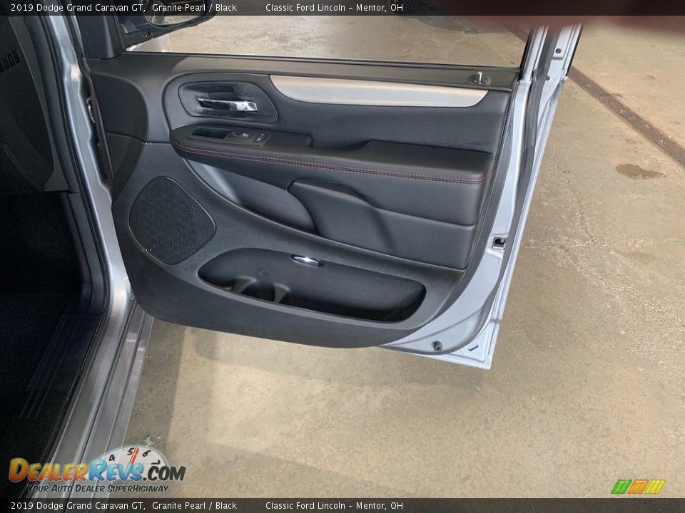 2019 Dodge Grand Caravan GT Granite Pearl / Black Photo #16