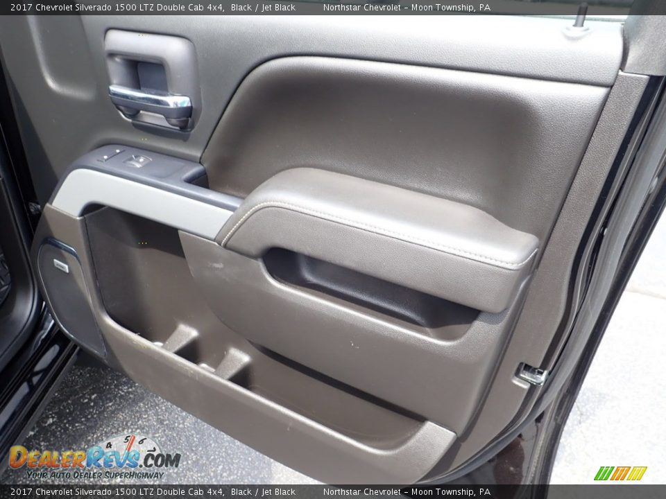 2017 Chevrolet Silverado 1500 LTZ Double Cab 4x4 Black / Jet Black Photo #17
