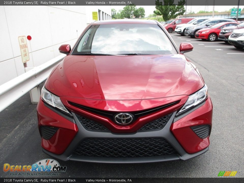 2018 Toyota Camry SE Ruby Flare Pearl / Black Photo #8