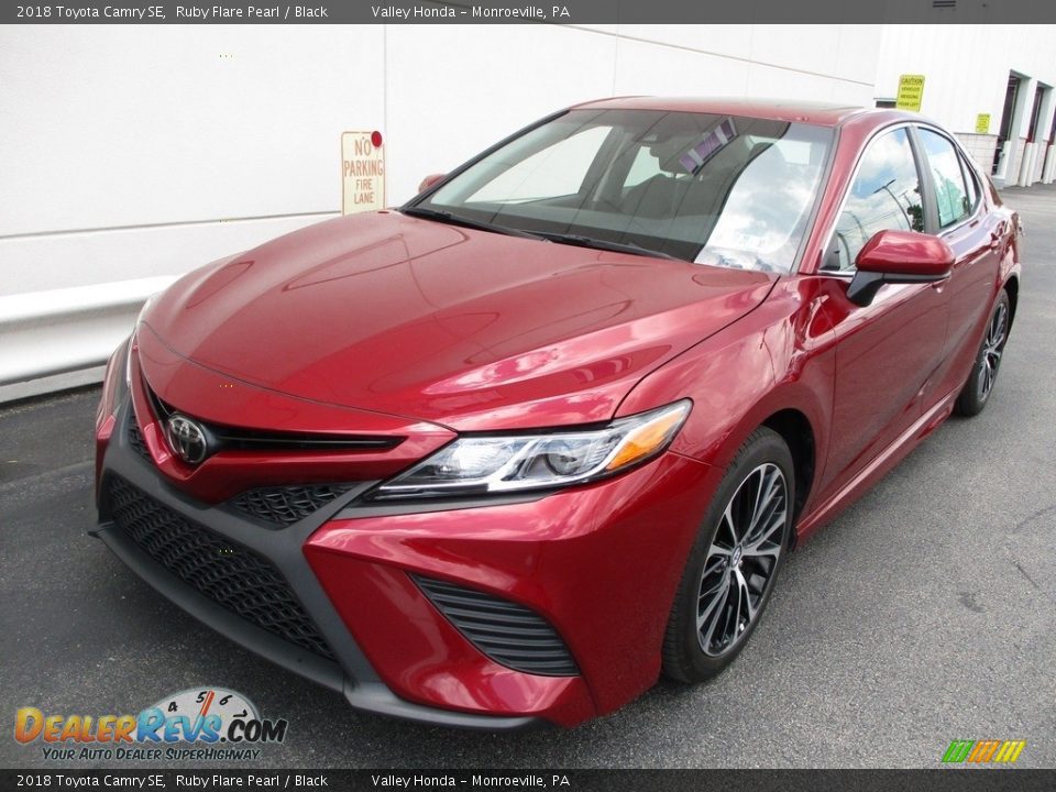 2018 Toyota Camry SE Ruby Flare Pearl / Black Photo #9