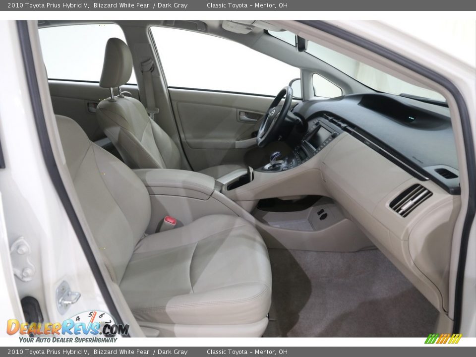 2010 Toyota Prius Hybrid V Blizzard White Pearl / Dark Gray Photo #15