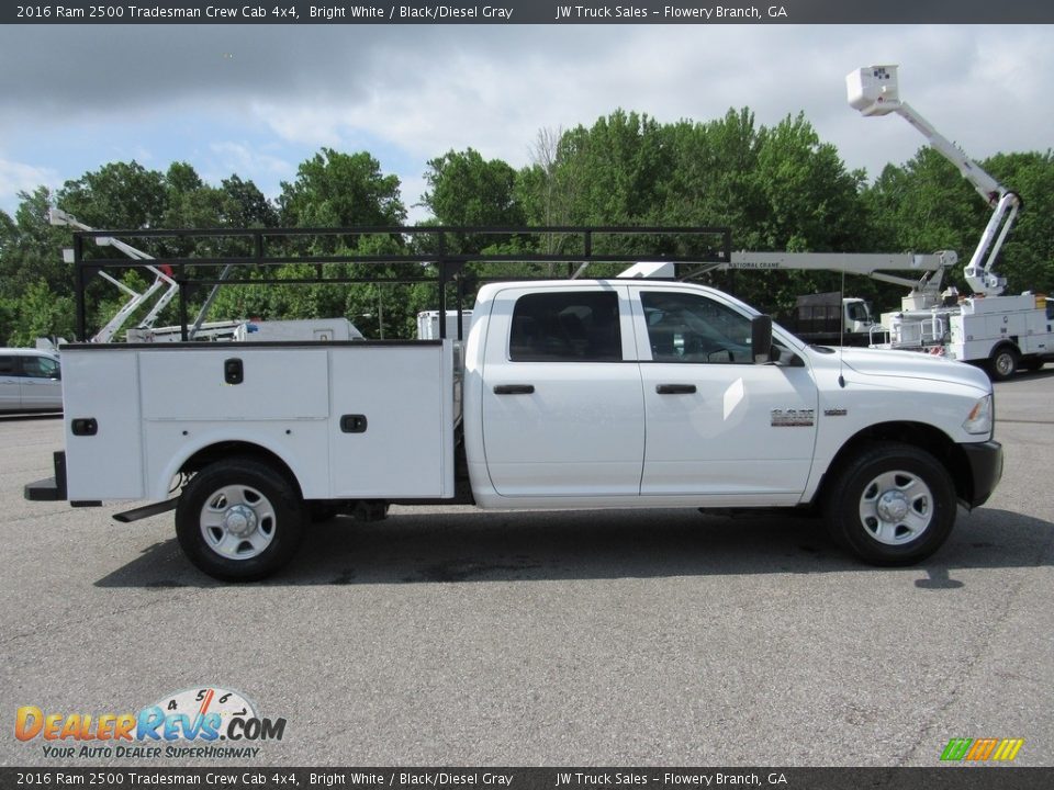 2016 Ram 2500 Tradesman Crew Cab 4x4 Bright White / Black/Diesel Gray Photo #4