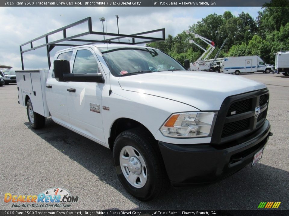 2016 Ram 2500 Tradesman Crew Cab 4x4 Bright White / Black/Diesel Gray Photo #5