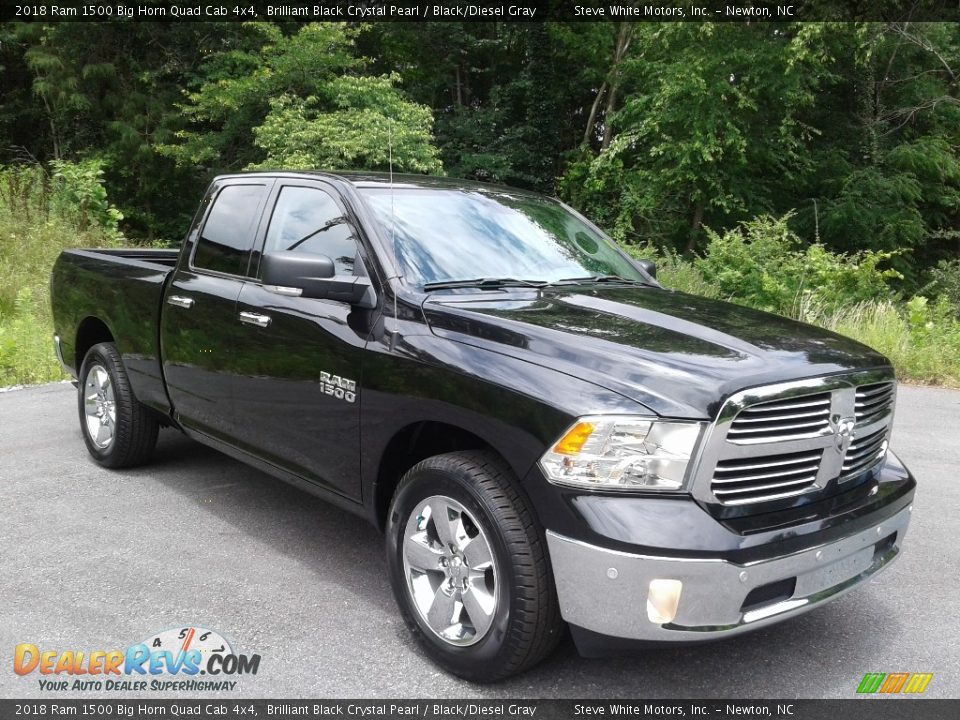 Front 3/4 View of 2018 Ram 1500 Big Horn Quad Cab 4x4 Photo #4