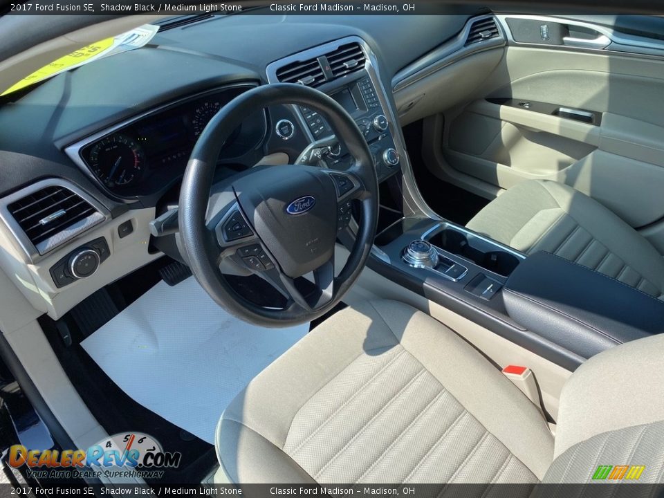 2017 Ford Fusion SE Shadow Black / Medium Light Stone Photo #6