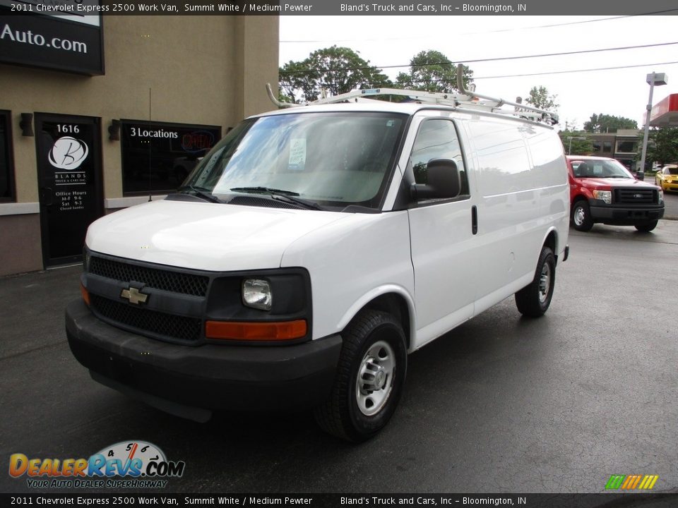 2011 Chevrolet Express 2500 Work Van Summit White / Medium Pewter Photo #2