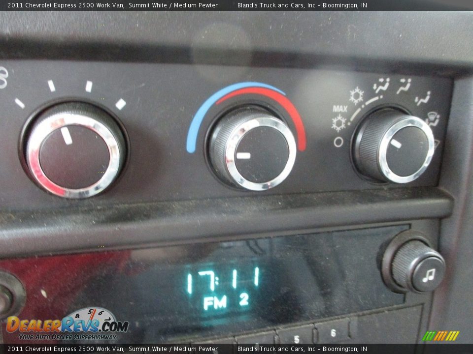 2011 Chevrolet Express 2500 Work Van Summit White / Medium Pewter Photo #8