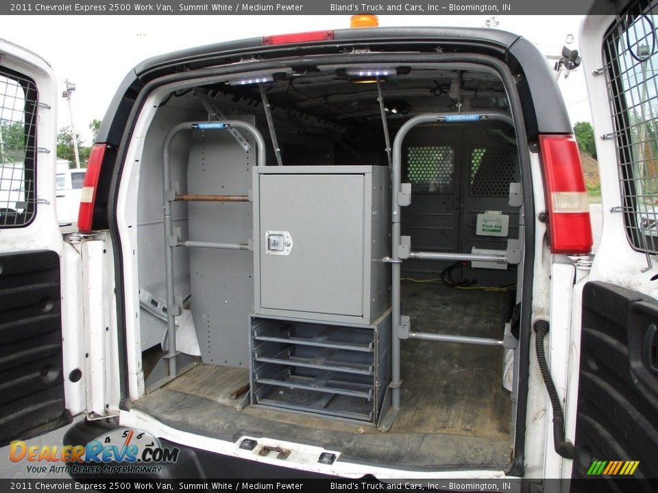 2011 Chevrolet Express 2500 Work Van Summit White / Medium Pewter Photo #13