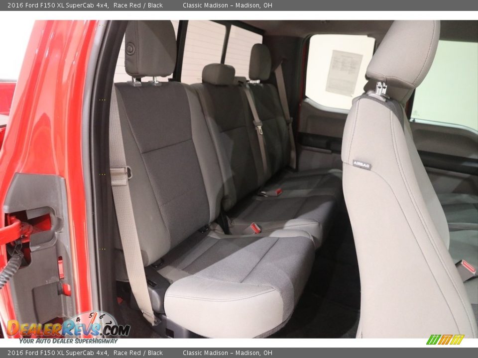2016 Ford F150 XL SuperCab 4x4 Race Red / Black Photo #16
