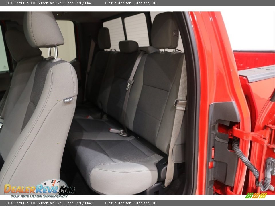 2016 Ford F150 XL SuperCab 4x4 Race Red / Black Photo #17