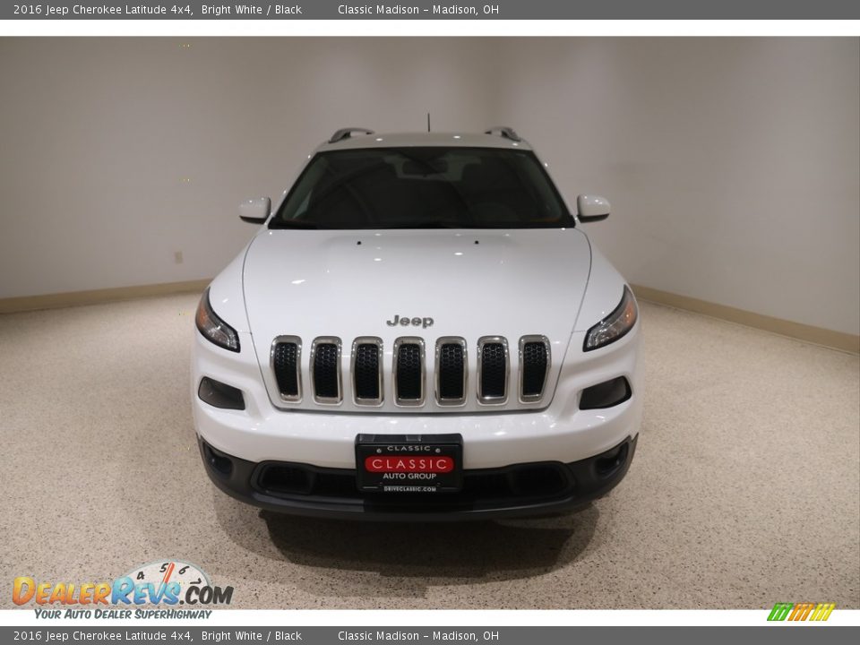 2016 Jeep Cherokee Latitude 4x4 Bright White / Black Photo #2