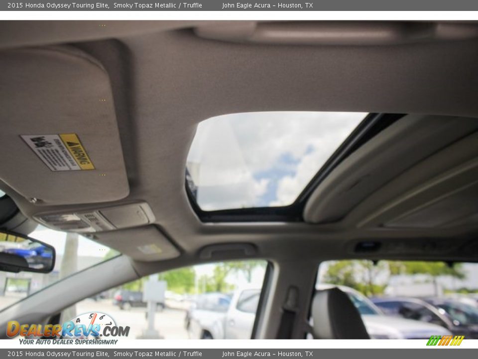2015 Honda Odyssey Touring Elite Smoky Topaz Metallic / Truffle Photo #17