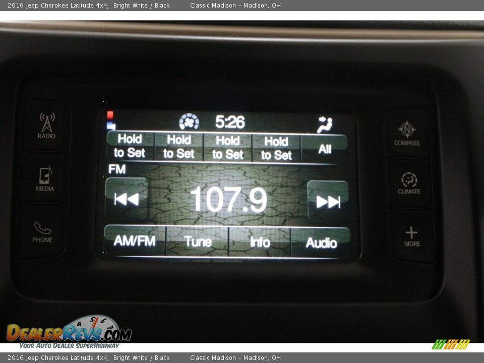 2016 Jeep Cherokee Latitude 4x4 Bright White / Black Photo #11