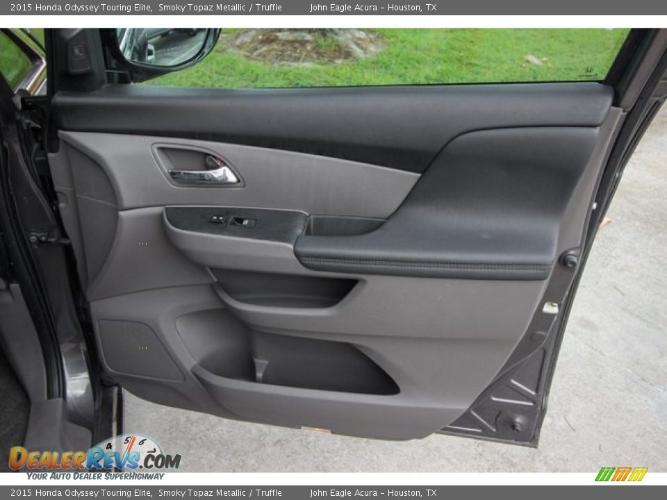 2015 Honda Odyssey Touring Elite Smoky Topaz Metallic / Truffle Photo #24