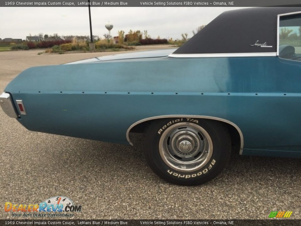 1969 Chevrolet Impala Custom Coupe LeMans Blue / Medium Blue Photo #18