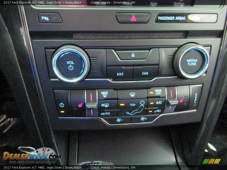 2017 Ford Explorer XLT 4WD Ingot Silver / Ebony Black Photo #36
