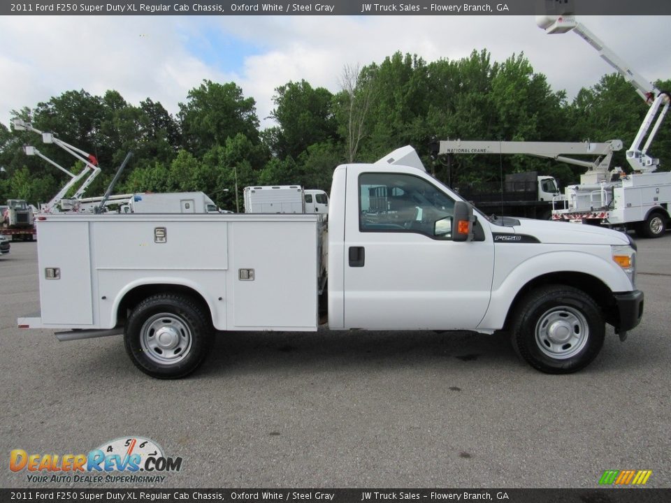 Oxford White 2011 Ford F250 Super Duty XL Regular Cab Chassis Photo #6