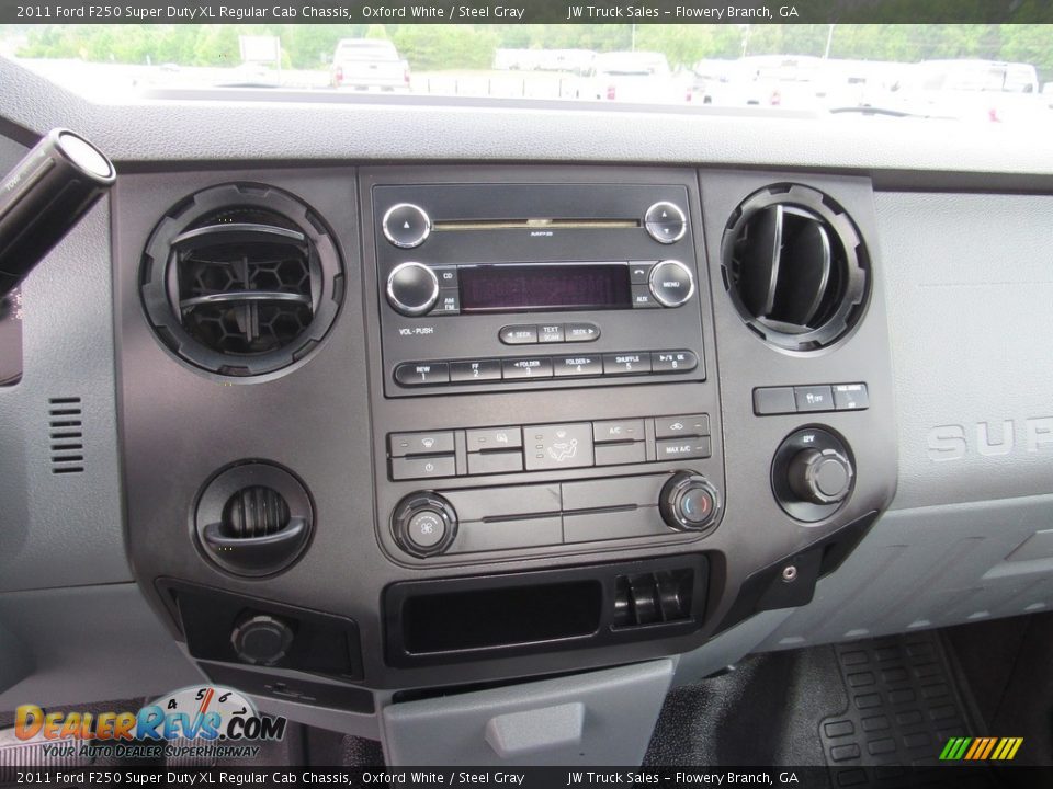 Controls of 2011 Ford F250 Super Duty XL Regular Cab Chassis Photo #27