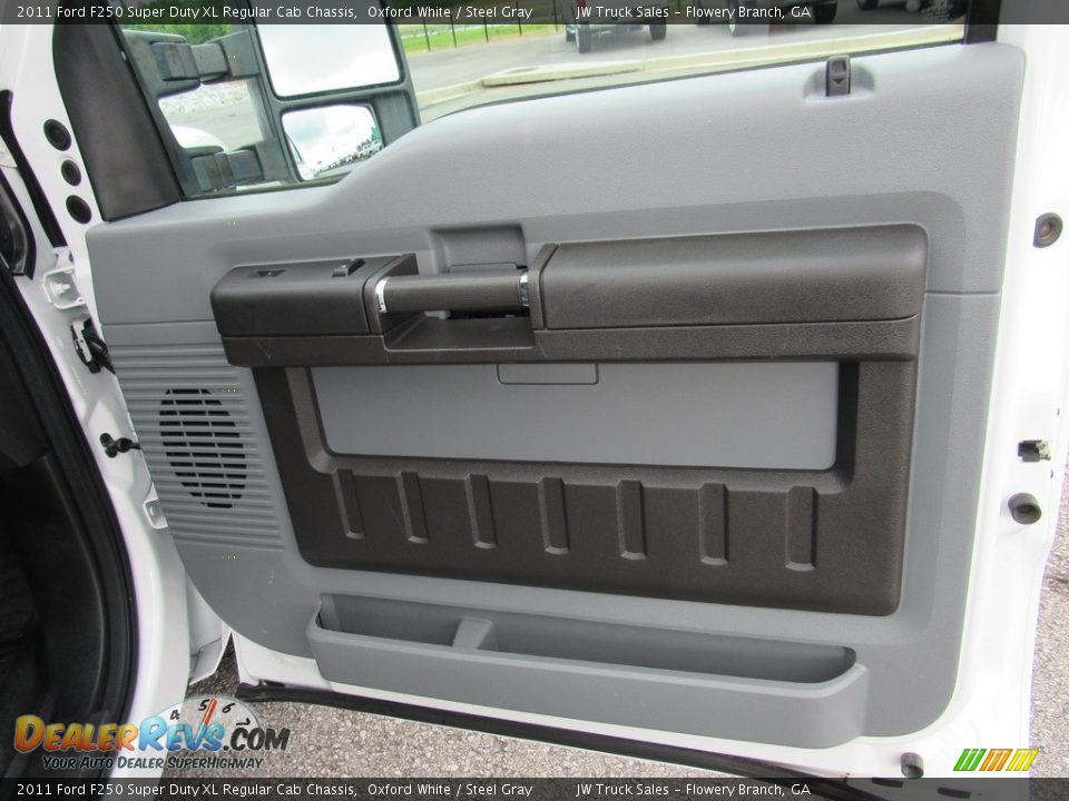 Door Panel of 2011 Ford F250 Super Duty XL Regular Cab Chassis Photo #35