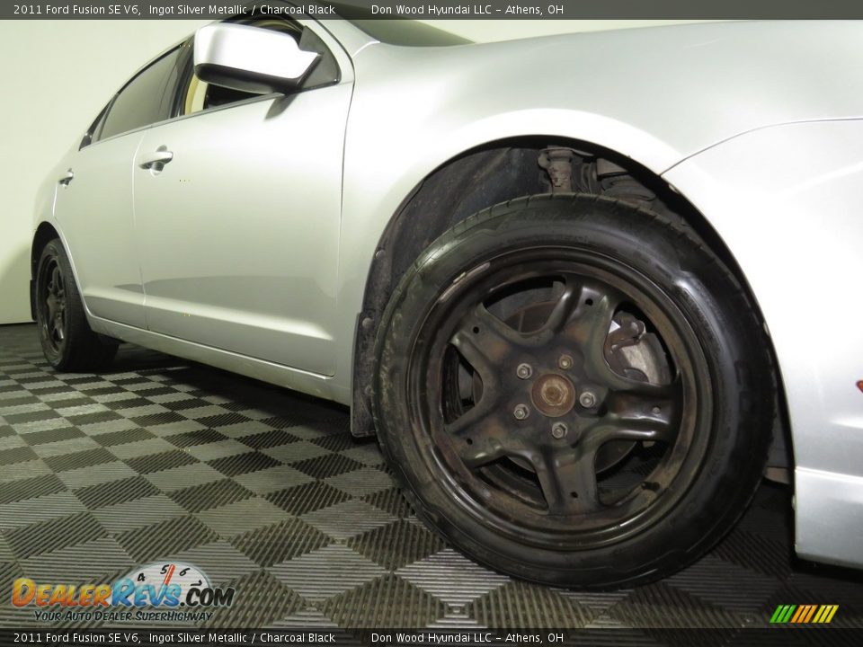 2011 Ford Fusion SE V6 Ingot Silver Metallic / Charcoal Black Photo #3