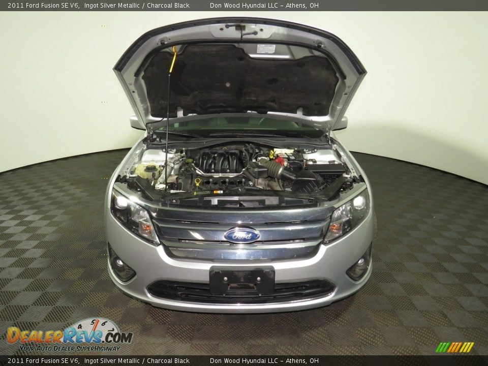 2011 Ford Fusion SE V6 Ingot Silver Metallic / Charcoal Black Photo #5