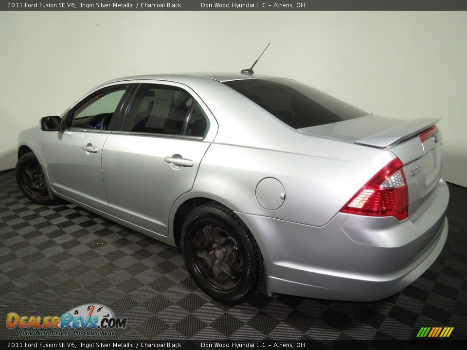 2011 Ford Fusion SE V6 Ingot Silver Metallic / Charcoal Black Photo #9