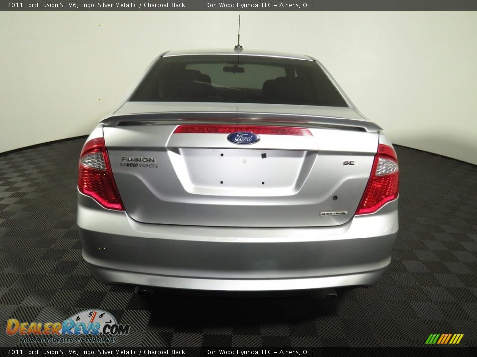 2011 Ford Fusion SE V6 Ingot Silver Metallic / Charcoal Black Photo #11
