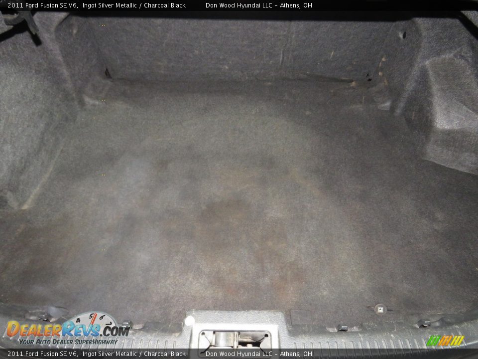2011 Ford Fusion SE V6 Ingot Silver Metallic / Charcoal Black Photo #13