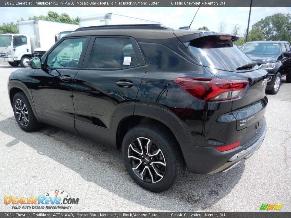 2021 Chevrolet TrailBlazer ACTIV AWD Mosaic Black Metallic / Jet Black/Almond Butter Photo #5