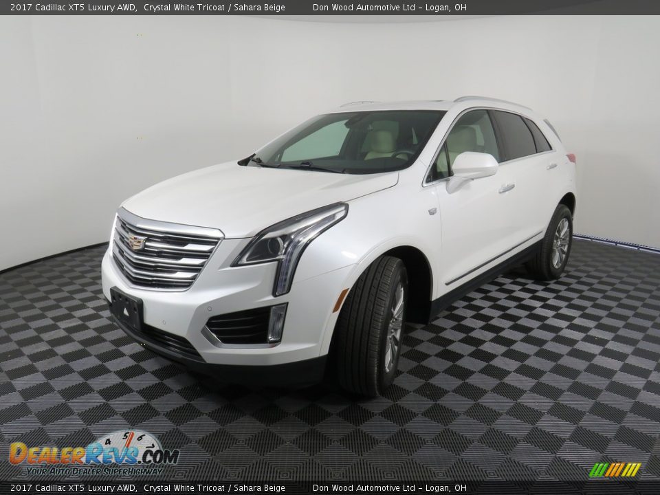 2017 Cadillac XT5 Luxury AWD Crystal White Tricoat / Sahara Beige Photo #10