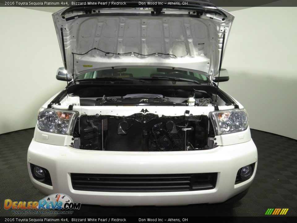 2016 Toyota Sequoia Platinum 4x4 Blizzard White Pearl / Redrock Photo #5