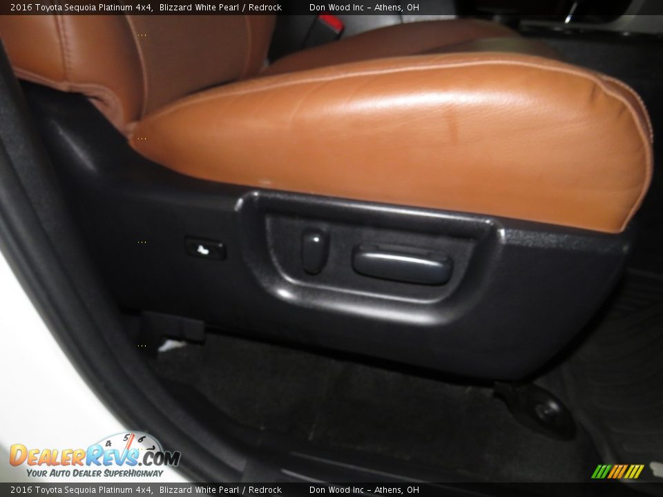 2016 Toyota Sequoia Platinum 4x4 Blizzard White Pearl / Redrock Photo #29