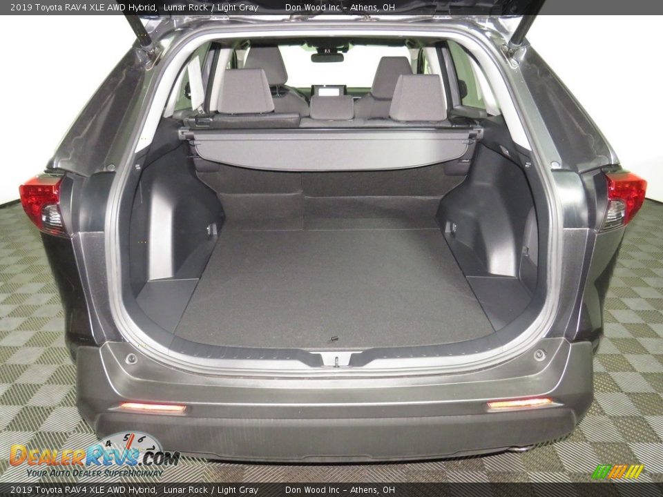 2019 Toyota RAV4 XLE AWD Hybrid Lunar Rock / Light Gray Photo #10