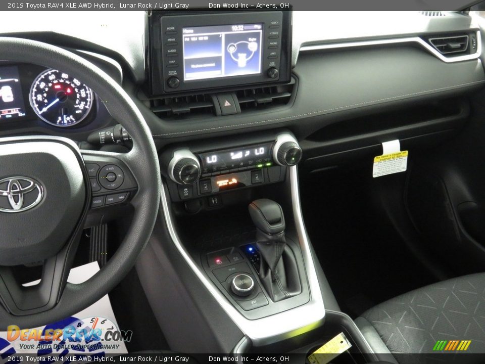 2019 Toyota RAV4 XLE AWD Hybrid Lunar Rock / Light Gray Photo #30