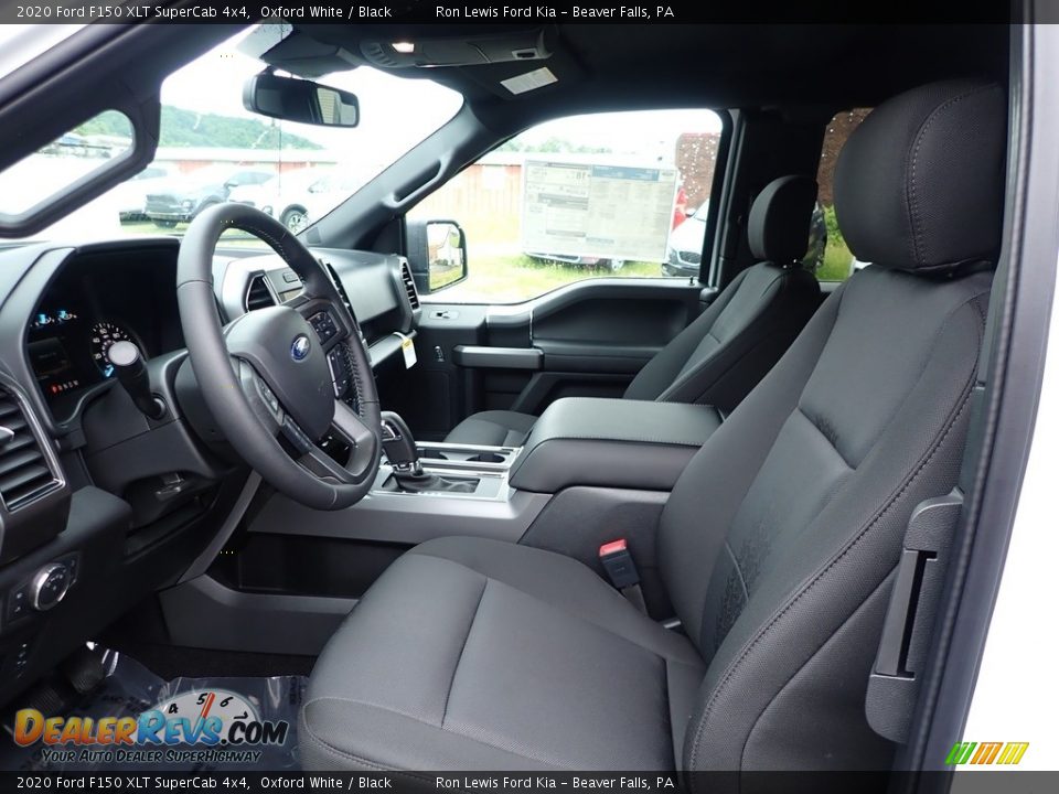 Front Seat of 2020 Ford F150 XLT SuperCab 4x4 Photo #12