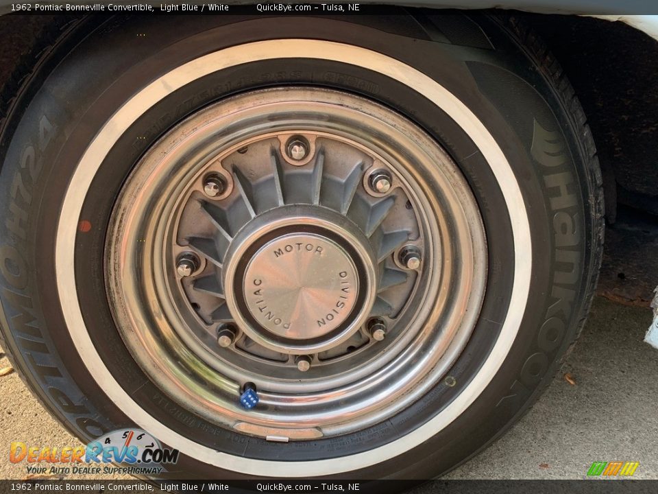 1962 Pontiac Bonneville Convertible Wheel Photo #11